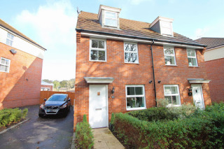 Town House Buy To Let in Whiteley, Fareham