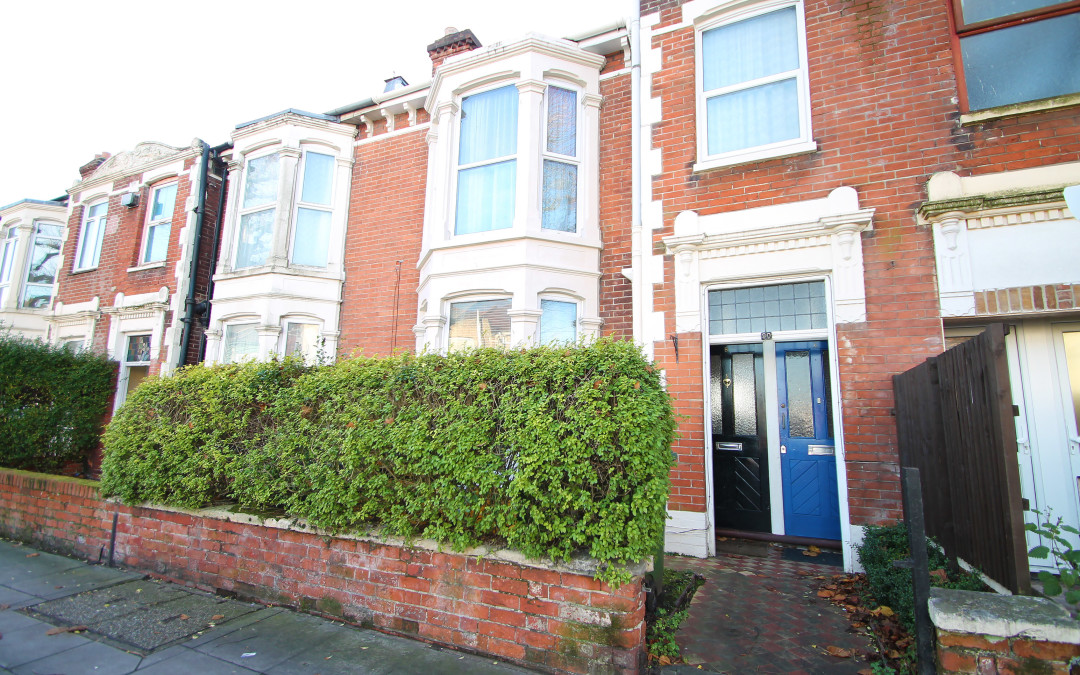 At least 6.2% Gross Rental Yield On This Portsmouth Maisonette!